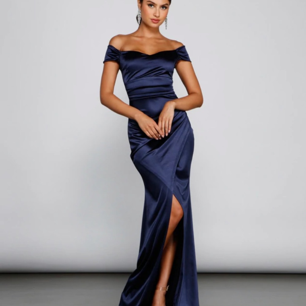 Windsor Valencia Formal Off the shoulder navy dress